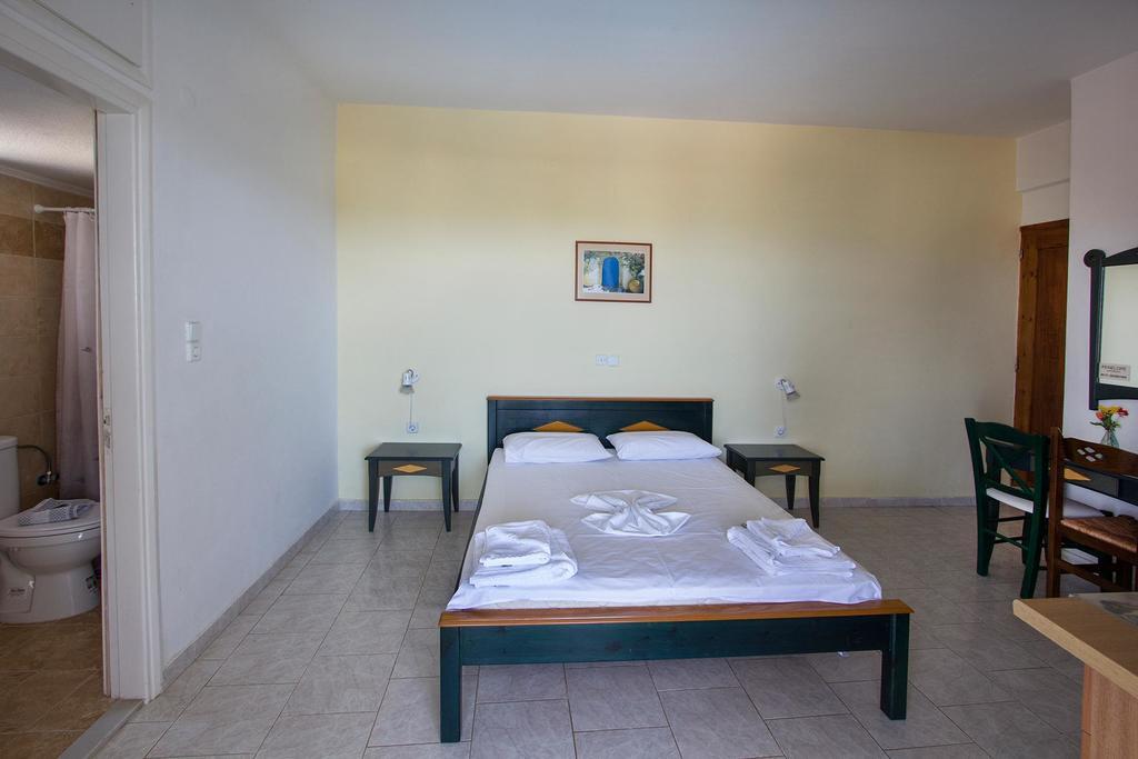 Pinelopi Apartments Джорджополис Екстериор снимка