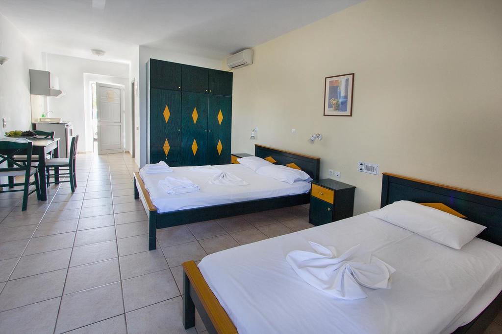 Pinelopi Apartments Джорджополис Екстериор снимка