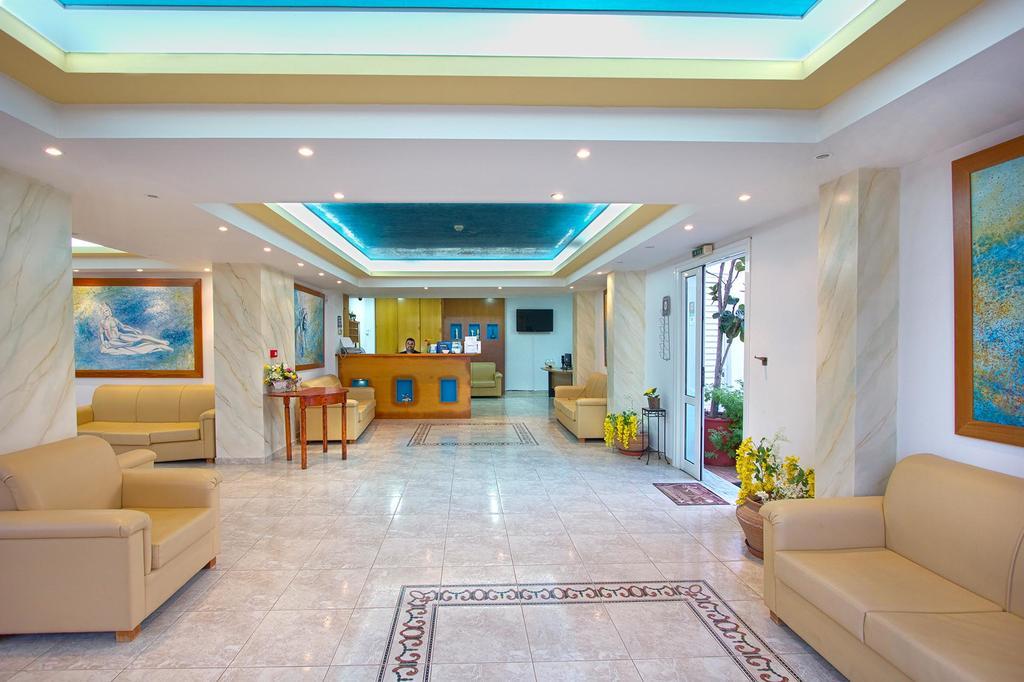 Pinelopi Apartments Джорджополис Екстериор снимка