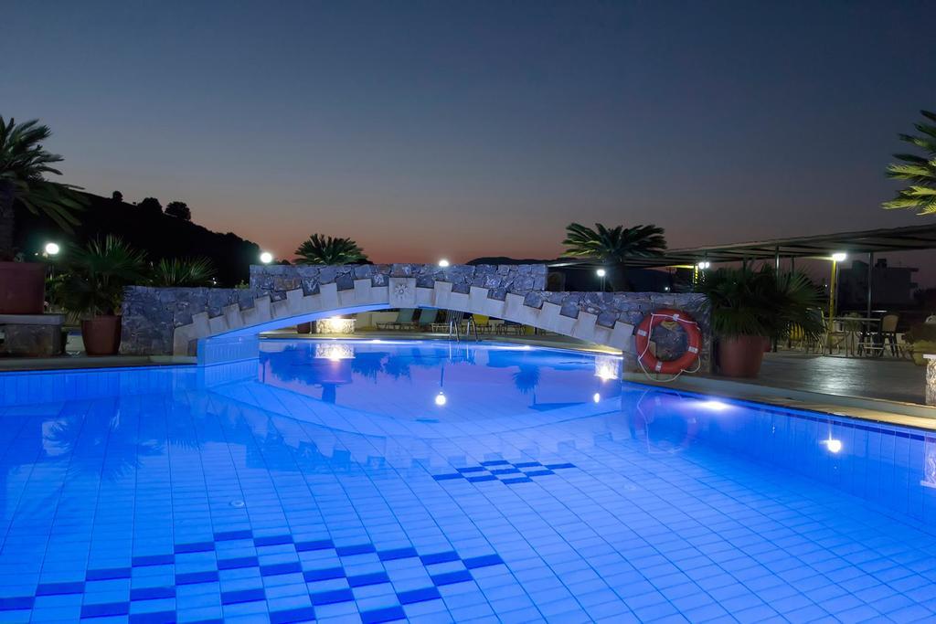 Pinelopi Apartments Джорджополис Екстериор снимка