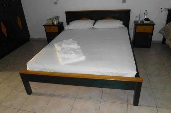 Pinelopi Apartments Джорджополис Екстериор снимка